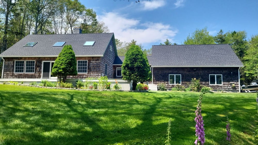Don't Let Your Roof Let You Down: Signs It's Time for a Replacement