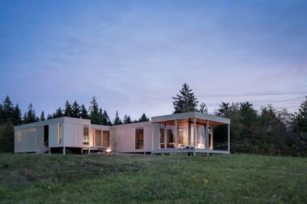 Whidbey Uparati / Wittman Estes