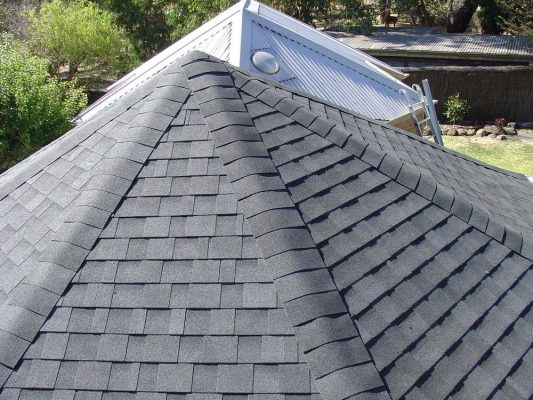 How to Maintain Your Shingle Roof for Maximum Durability