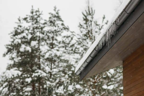 Seasonal Roof Maintenance: What to Do Year-Round