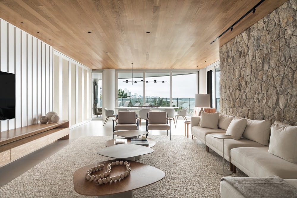 Caiobá Apartment / ARQ+CO Studio