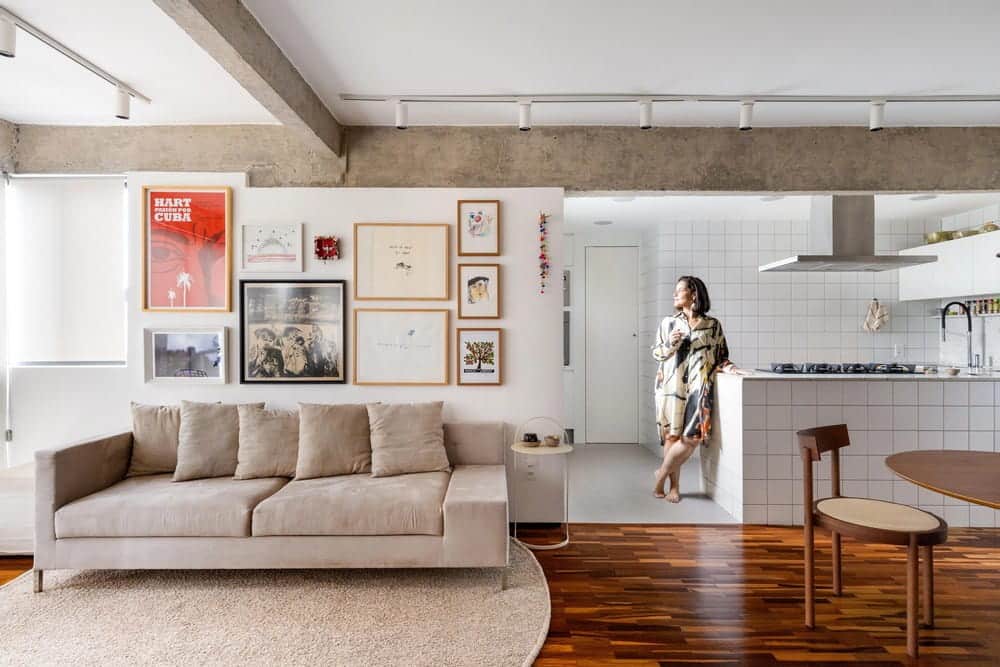Sara Apartment / BLOCO Arquitetos
