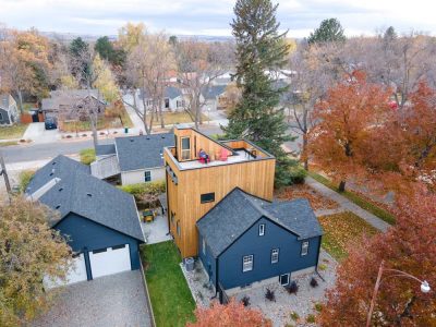 Tree Fort House / Larch Architecture
