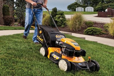 Ride-On Mowers vs.Push Mowers: Which One Is Right for You?