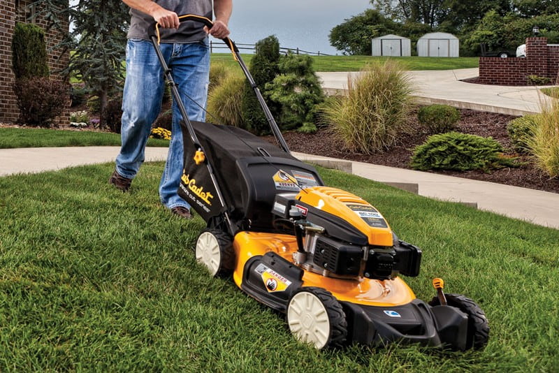 Ride-On Mowers vs.Push Mowers: Which One Is Right for You?