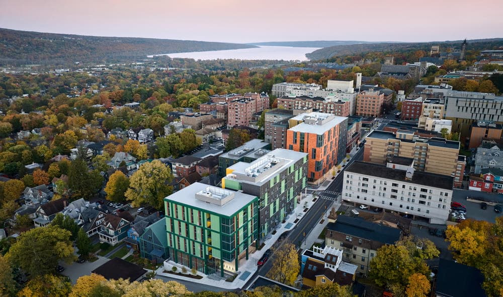 Catherine Commons / ikon.5 architects