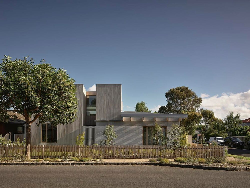 Home Pavilion / MRTN Architects