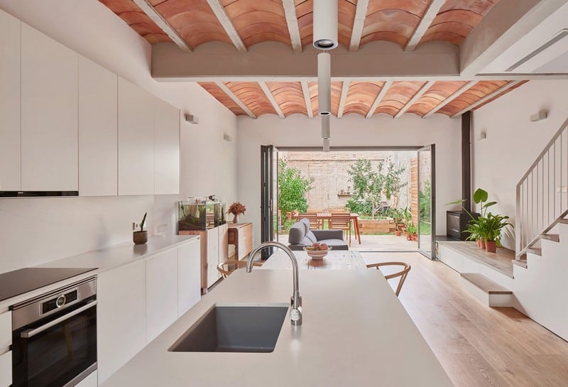 New Construction of a Row House in Cornellà de Llobregat