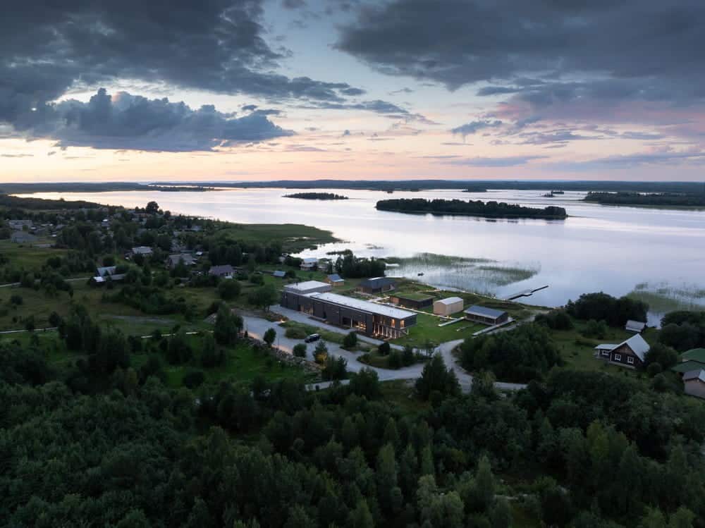 Zaonezhie Retreat / RHIZOME