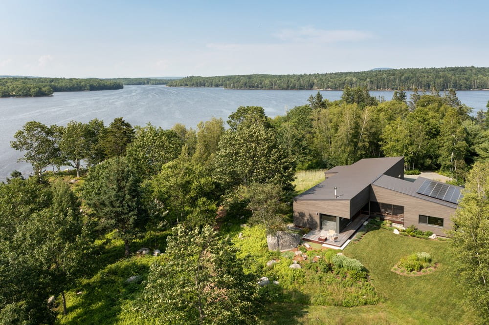 Riverbend House / OPAL